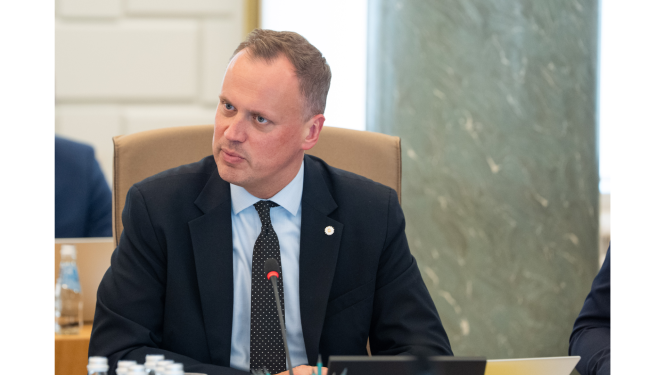 Ministrs Edgars Tavars