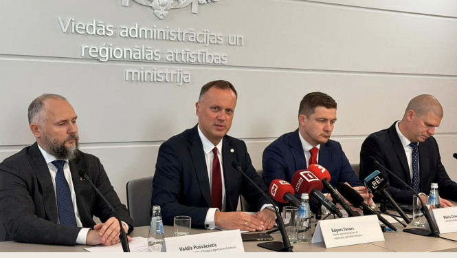 Ministrs Edgars Tavars preses konferencē par Saeimas vēlēšanām