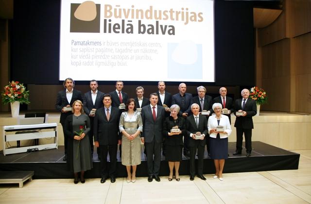 "Būvindustrijas lielās balvas 2015" laureātu apbalvošanas ceremonija Latvijas Nacionālajā bibliotēkā autors: Sarmīte Livdāne, žurnāls "Būvinženieris"