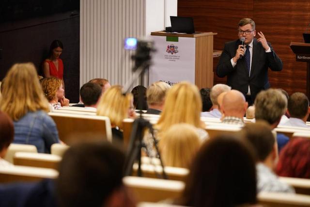 28.08.2019. Diskusija par nākotnes pašvaldībām konferenču centrā "Citadele" foto
