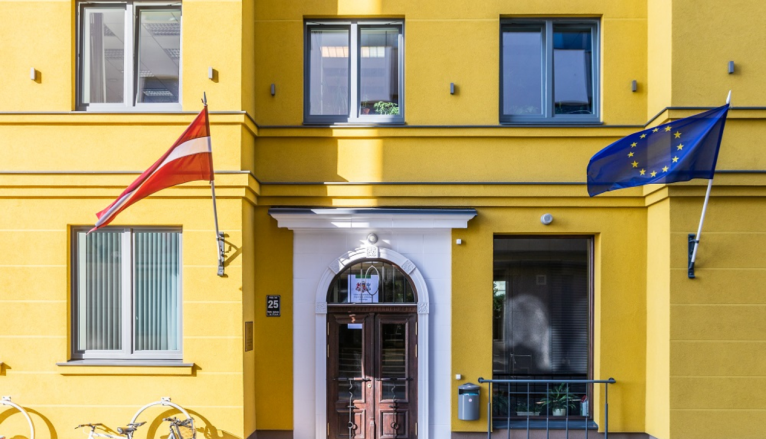 VARAM ēkas foto