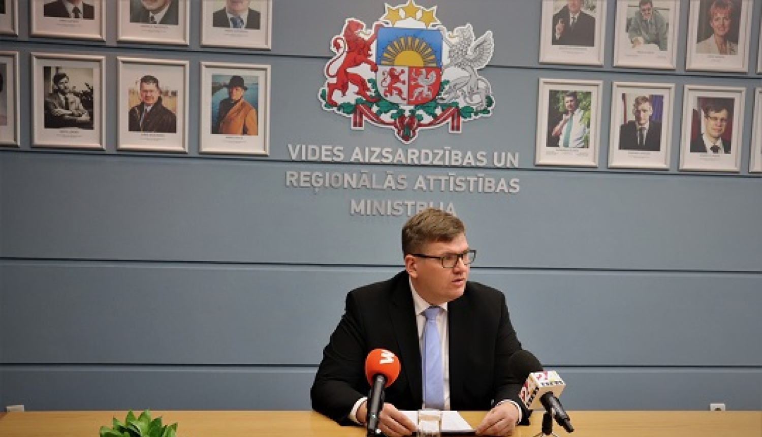 Ministrs Juris Puce
