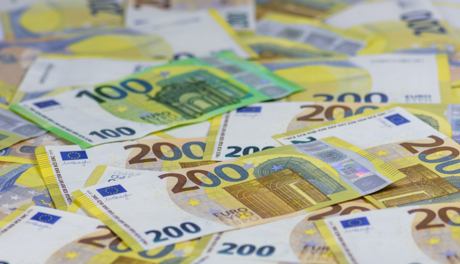 Eiro banknotes