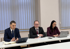 Ministrs Raimonds Čudars tiekas ar veselības ministru Hosamu Abu Meri