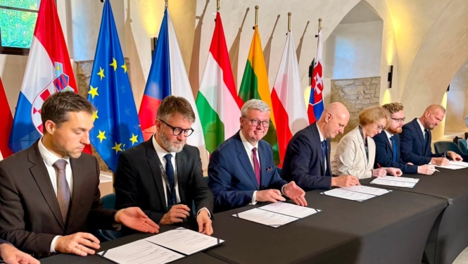 Prāgas Mākslīgā intelekta deklarācijas parakstīšana
