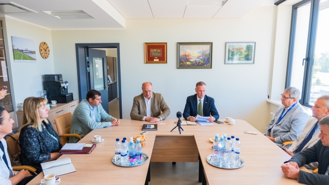 Ministrs Edgars Tavars reģionālā vizītē Aizkraukles novadā