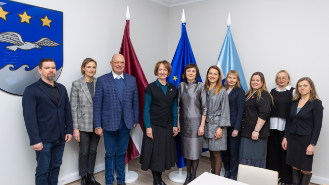 Ministre Inga Bērziņa un Jūrmalas valstspilsētas administrācija