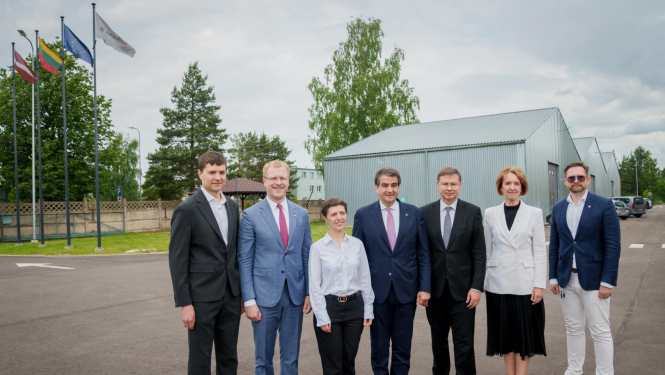 Ministre Inga Bērziņa ar V.Dombrovski un R.Fito Austrumu pierobežā