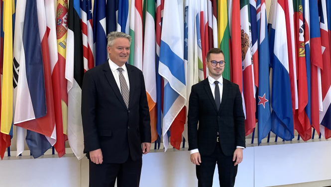 Matiass Kormans un Artūrs Toms Plešs