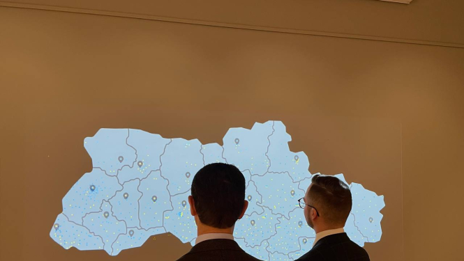 Ministrs ar vēstnieku