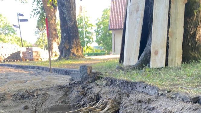 popes gājēju pārejas izbūve