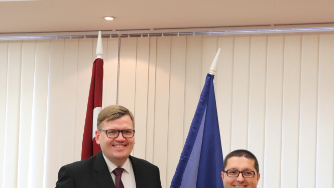 Juris Pūce ar Moldovas vēstnieku Latvijā