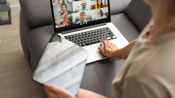 hibrīdformas sanāksme