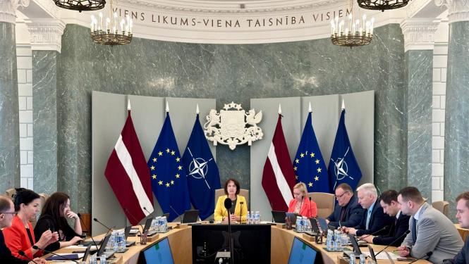 Ministre Ministru kabineta Zaļajā zālē