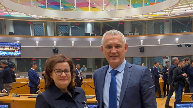 VARAM parlamentārā sekretāre Ilze Dambīte-Damberga un ministres padomnieks Ainārs Sviklis