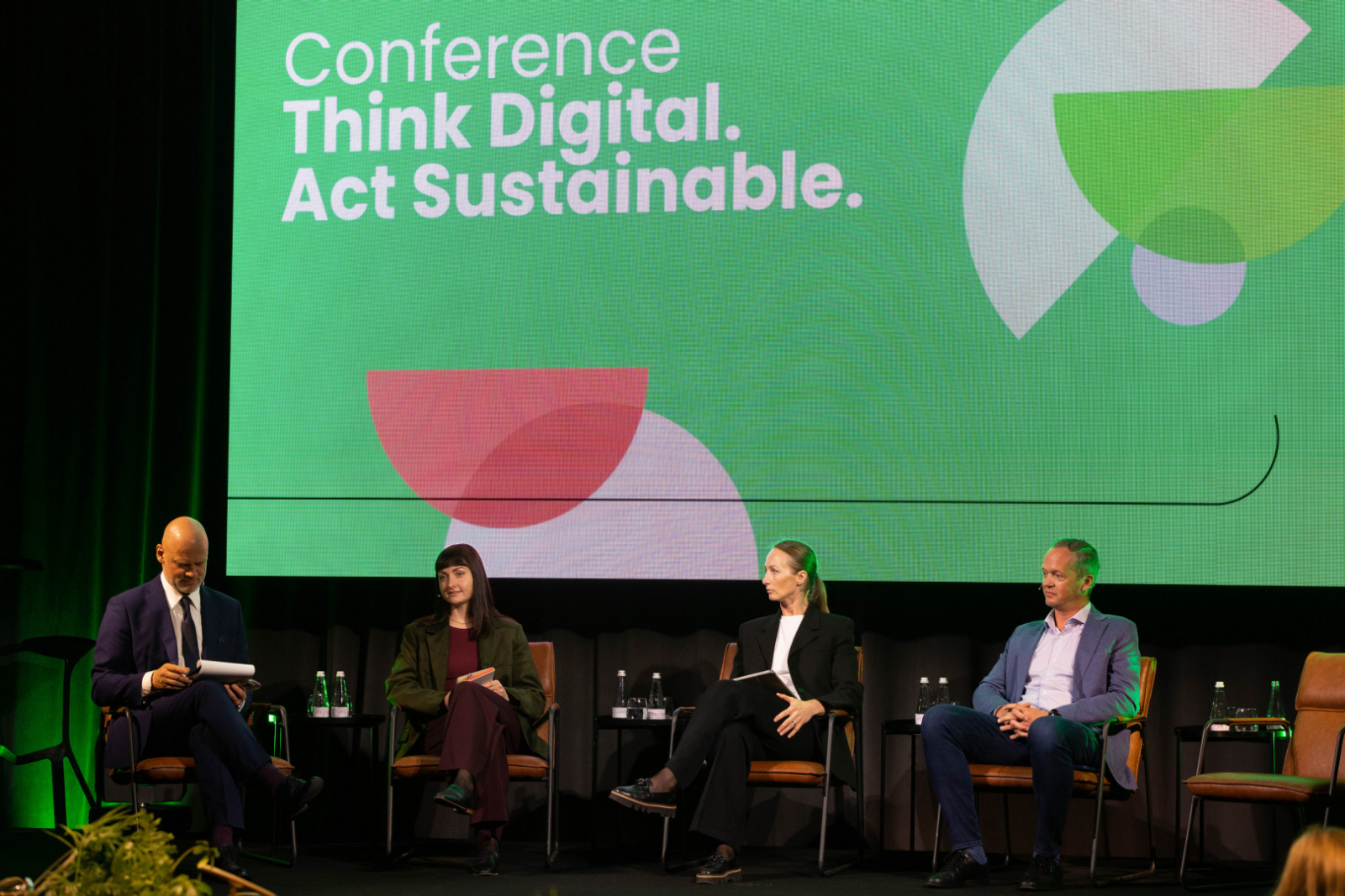 Konferences dalībnieki