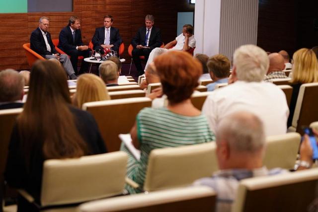 28.08.2019. Diskusija par nākotnes pašvaldībām konferenču centrā "Citadele" foto