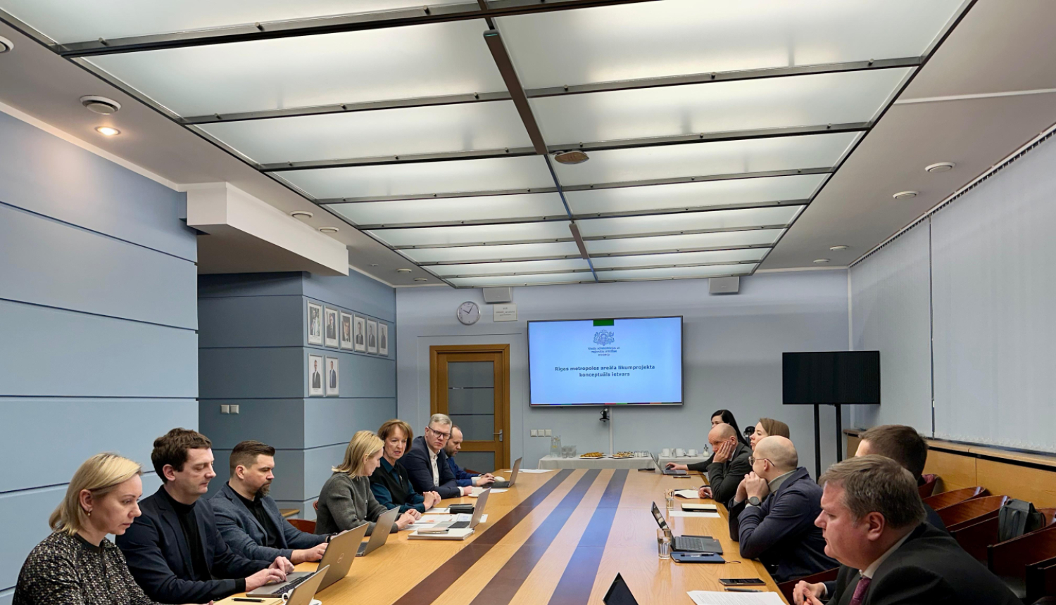 VARAM ministre Inga Bērziņa ar ekspertiem turpina diskusijas par normatīvo ietvaru Rīgas metropoles areāla attīstībai 