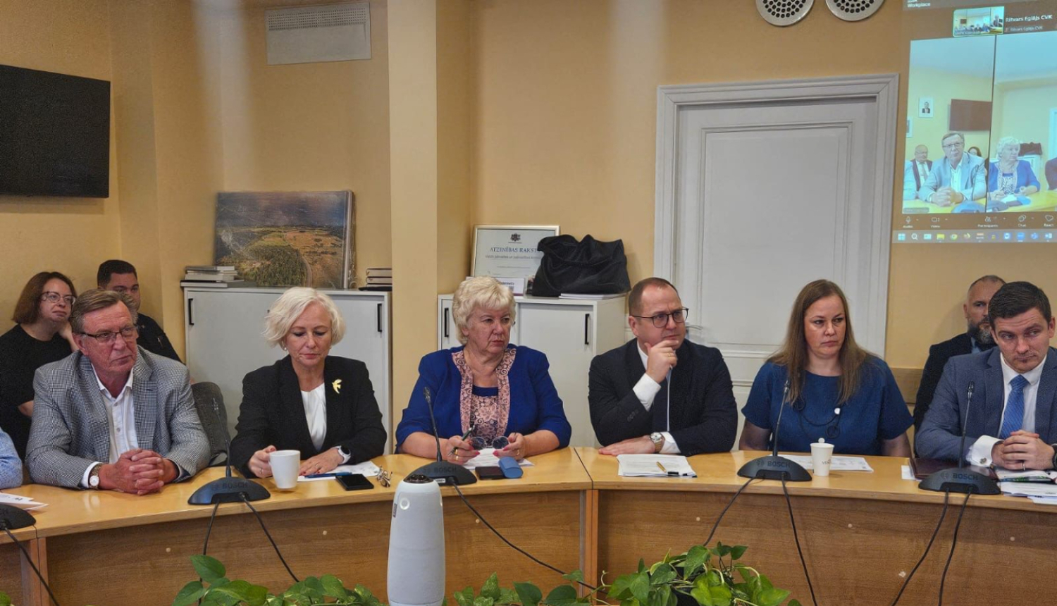 Sanāksmes dalībnieki