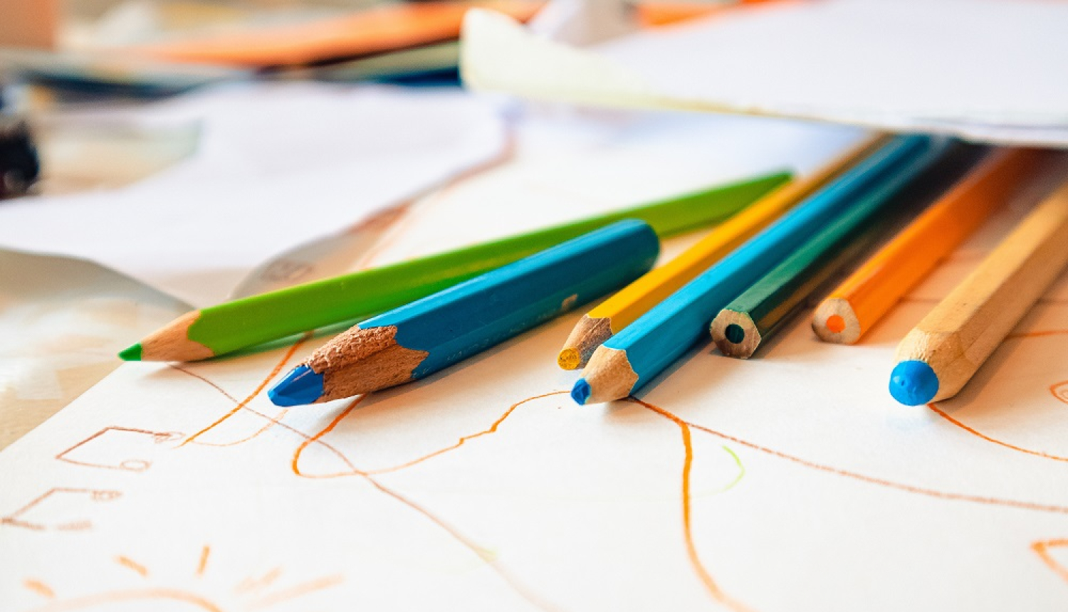 Zīmuļi un zīmējums