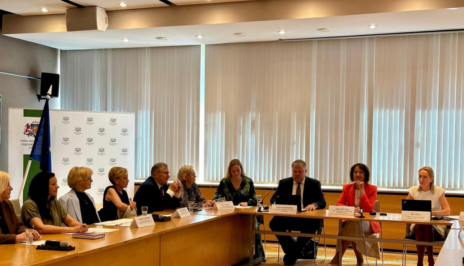 LPS sarunas,sanāksmes foto