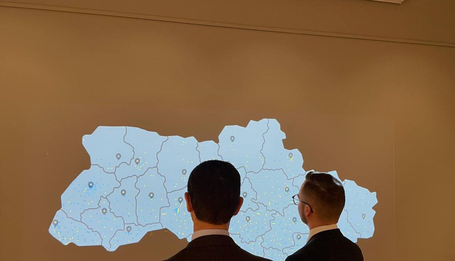 Ministrs ar vēstnieku