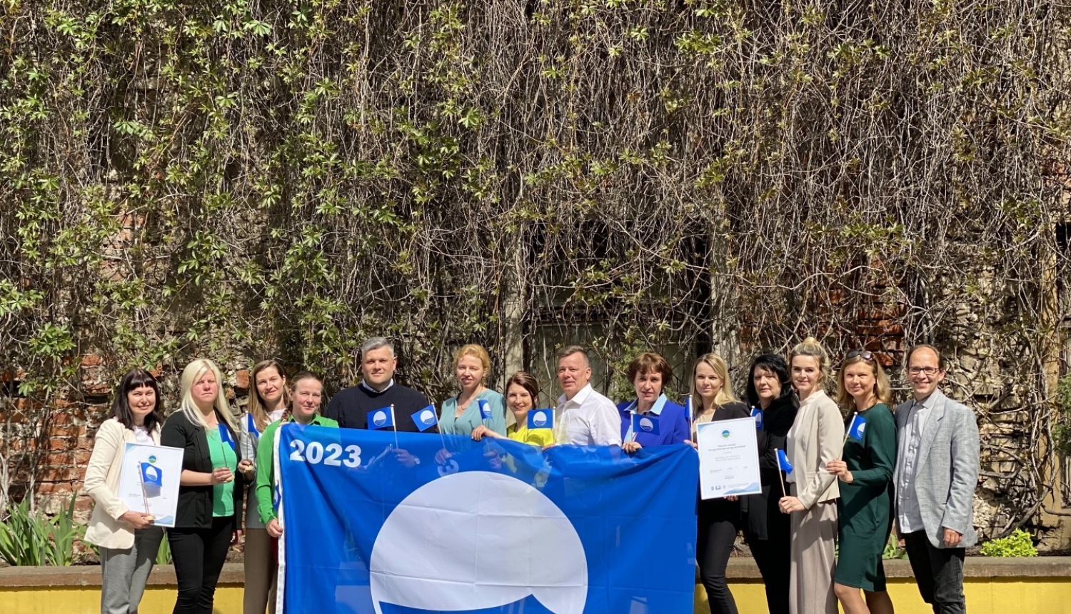 Zilā karoga saņemšana