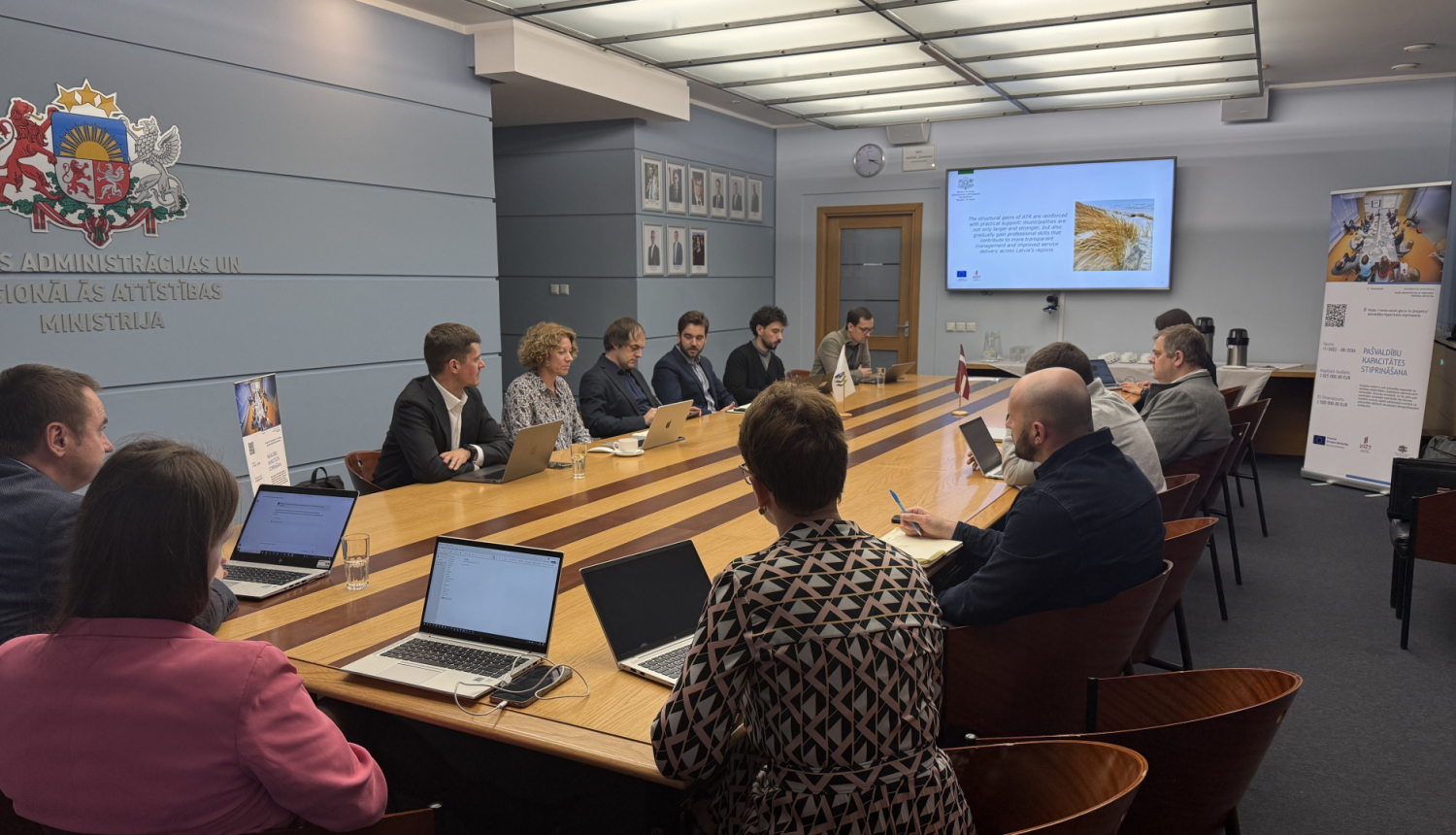 Sanāksmes dalībnieki